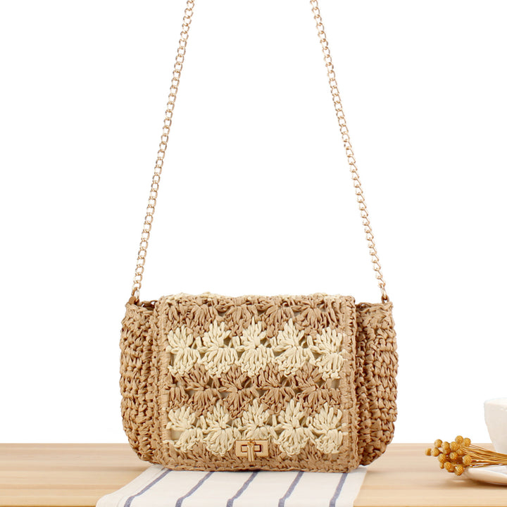 Shoulder bag made of handcrafted braided natural material with elegant closure Kalsten