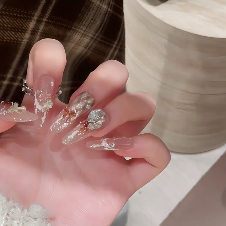 Artificial nail tips with elegant glitter details Kalsten
