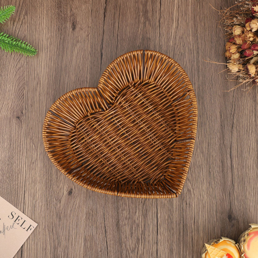 Decorative Heart-Shaped Kalsten