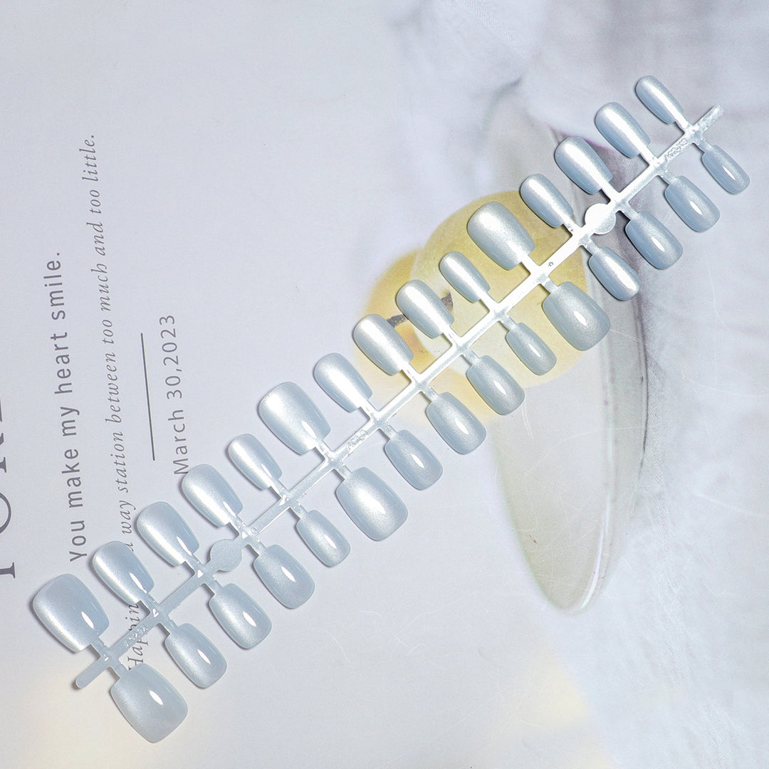 Glossy Reflective Press-On Nails Kalsten