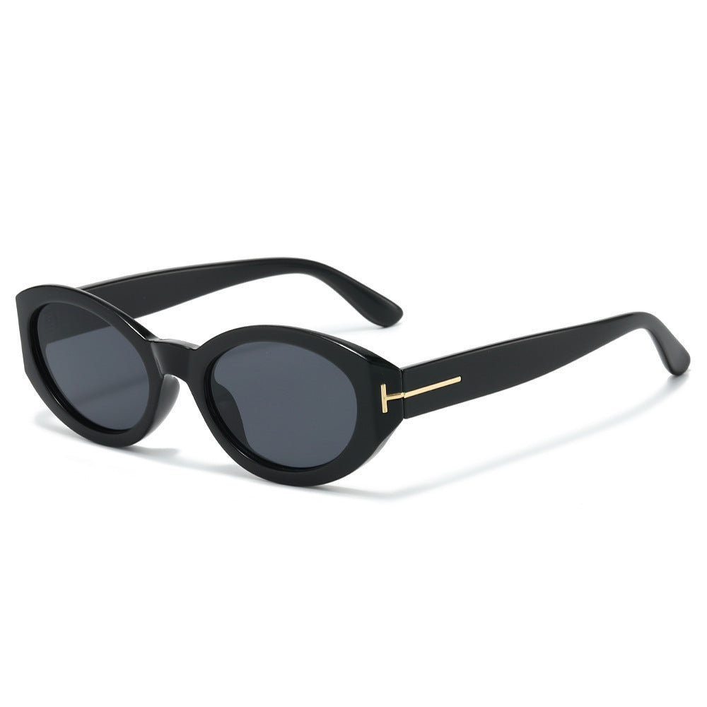 Chic Cat-Eye Sunglasses with Retro Tortoiseshell Frame Kalsten
