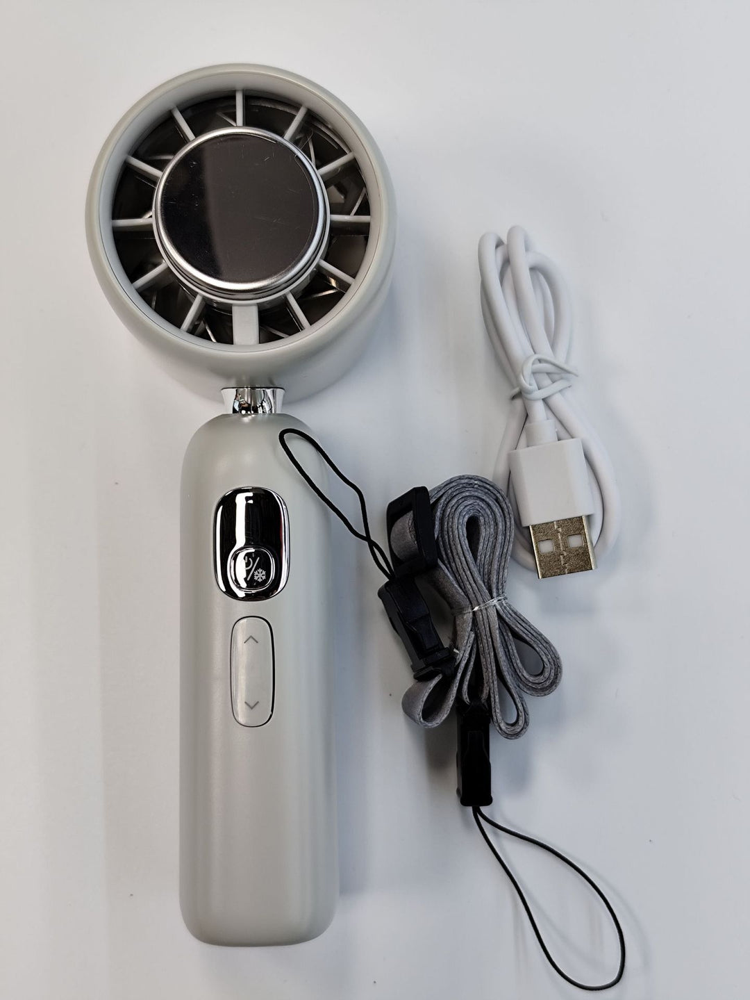 Women portable 2-in-1 mini fan and air humidifier Kalsten