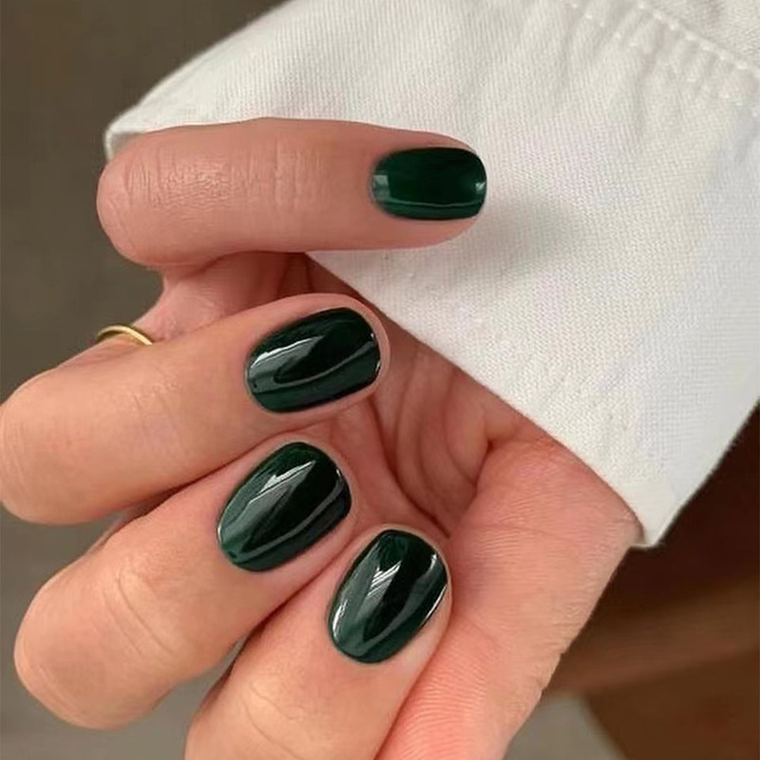 Elegant Nail Art with Gloss Finish Kalsten