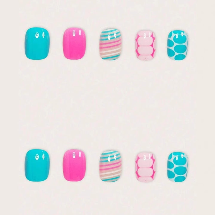 Nail set with playful patterns Kalsten