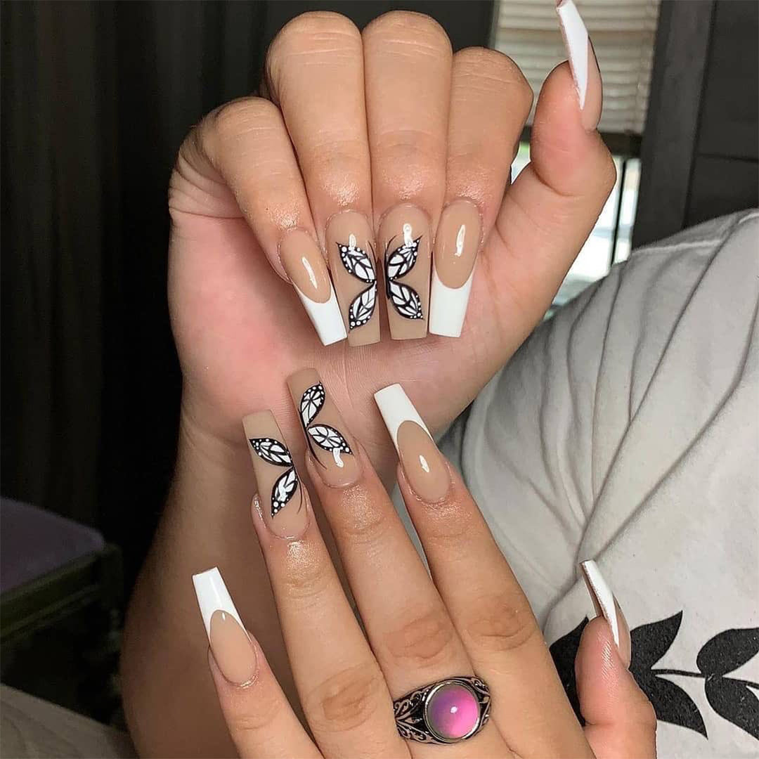 Artful Nail Extensions with Marbled Leaves Kalsten