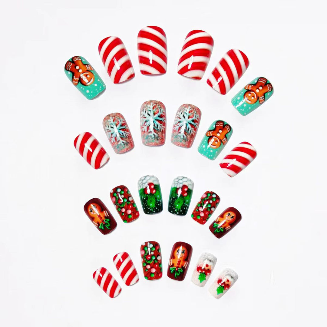 Gingerbread-Themed Nail Art Kalsten