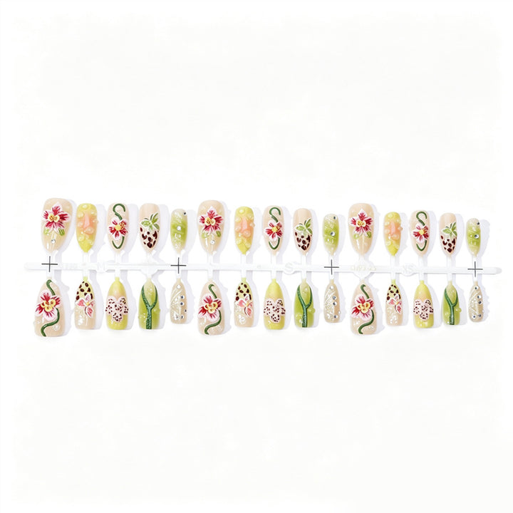 Decorative Floral 3D Nail Art Set Kalsten