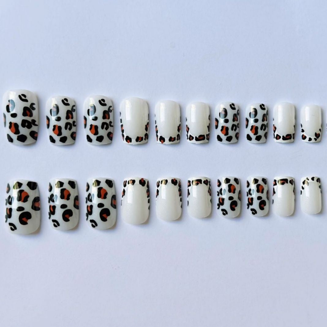 Elegant Leopard Print Nail Art Kit