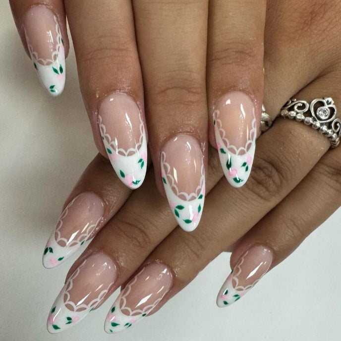 Elegant Floral Accent Press-On Nails Kalsten