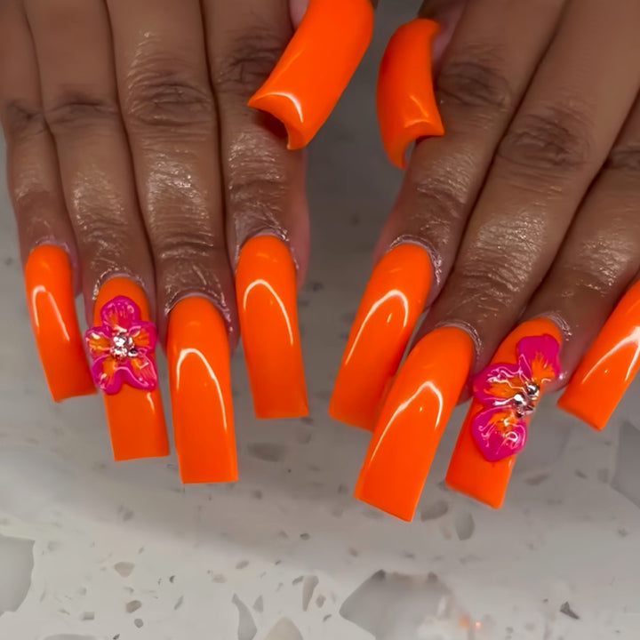 Glamorous Press-On Nail Extensions with Artistic Flower Design Kalsten