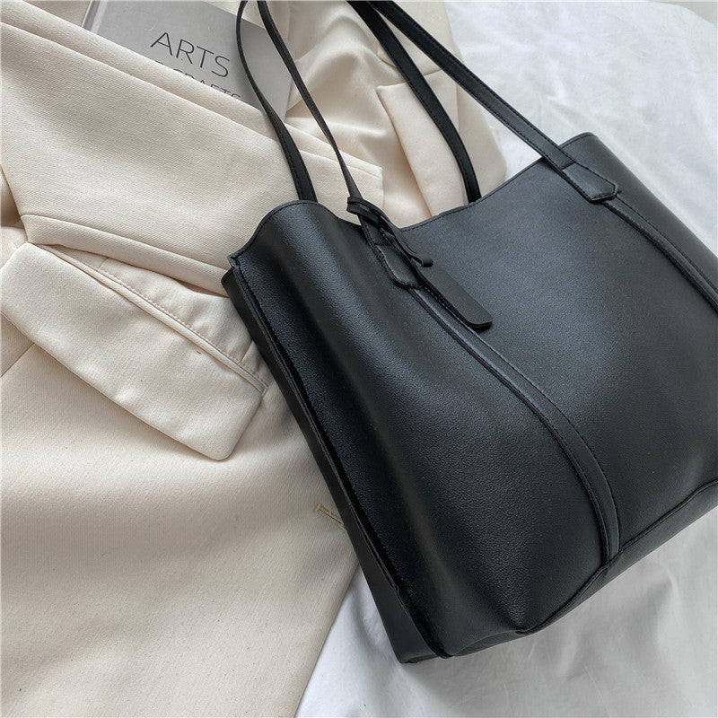 Luxurious Structured Tote Bag