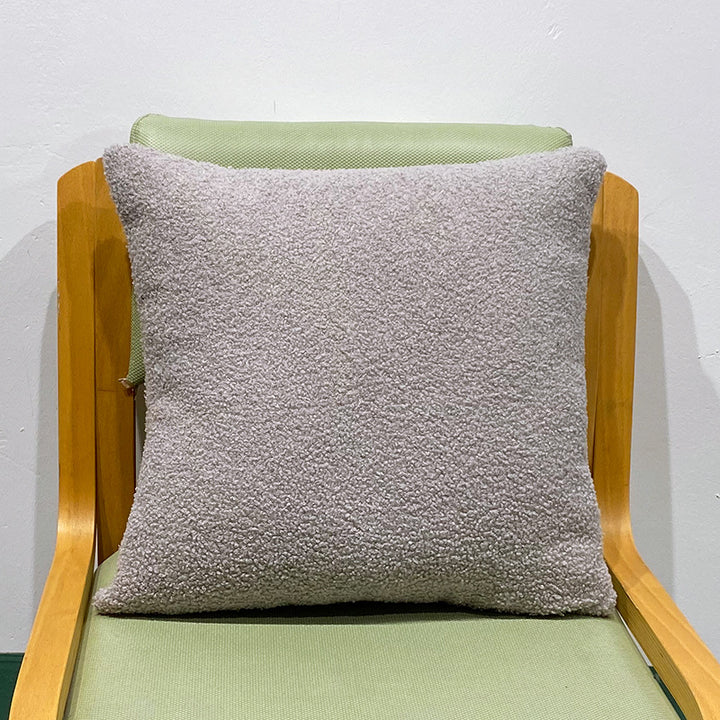 Cuddle cushion with teddy fleece cover and soft polyester filling Kalsten