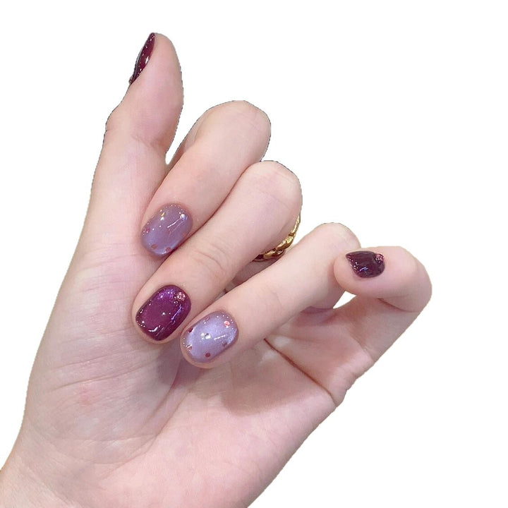 Artificial nails with unique glitter accents Kalsten