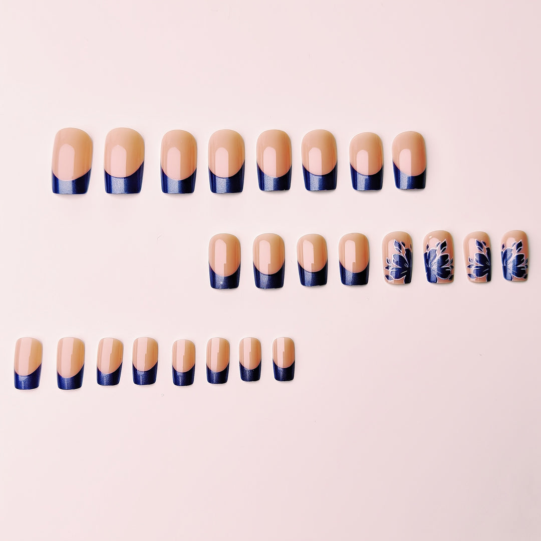 Artificial nails with blooming flower design and elegant French tip Kalsten