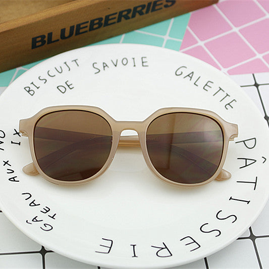 Ladies' fashionable sunglasses in elegant, octagonal design Kalsten