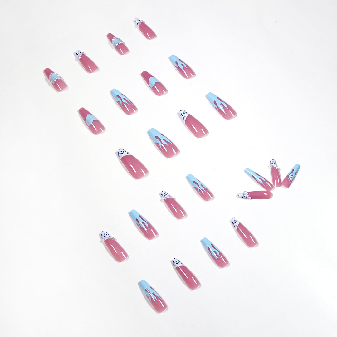 Artful stiletto nails in creative design Kalsten