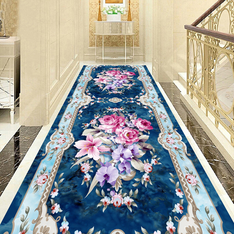Elegant Vintage Flower Pattern Runner