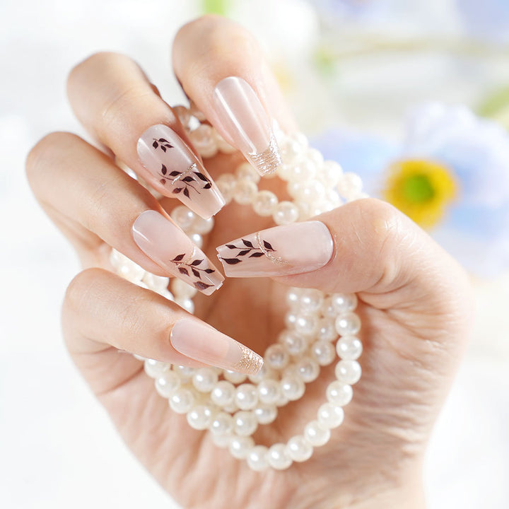 Artistic Nail Design Kalsten