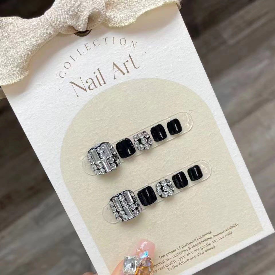 Artificial nail set with elegant rhinestone and glitter accents Kalsten