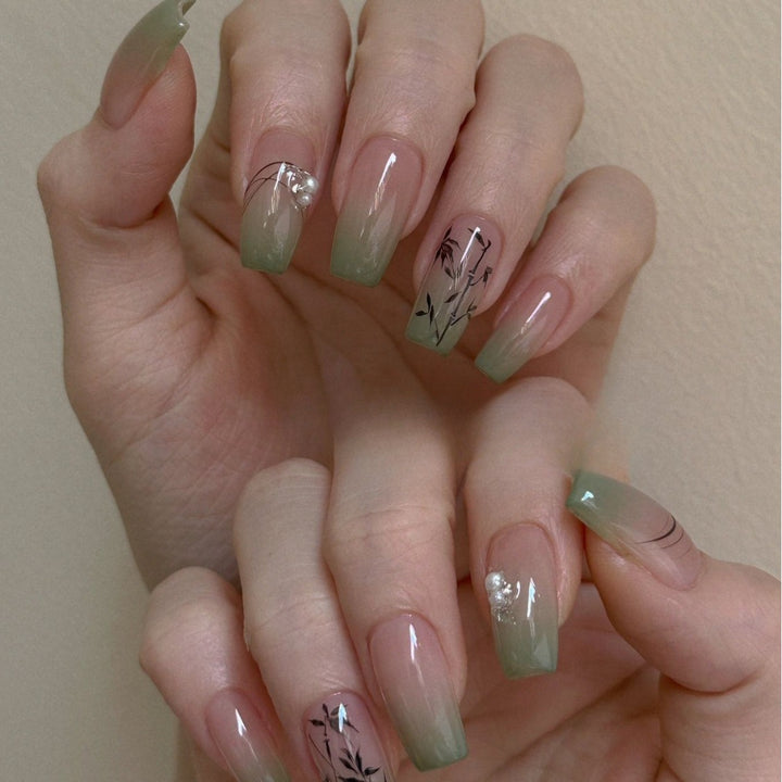 Decorative Acrylic Nail Art Set Kalsten