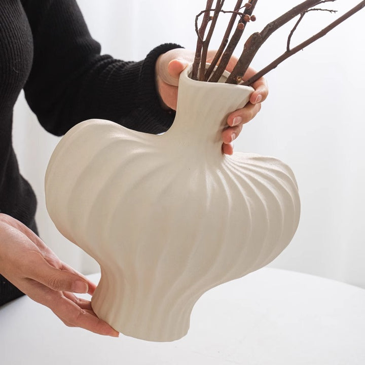 Stylish Ceramic Art Vase Kalsten
