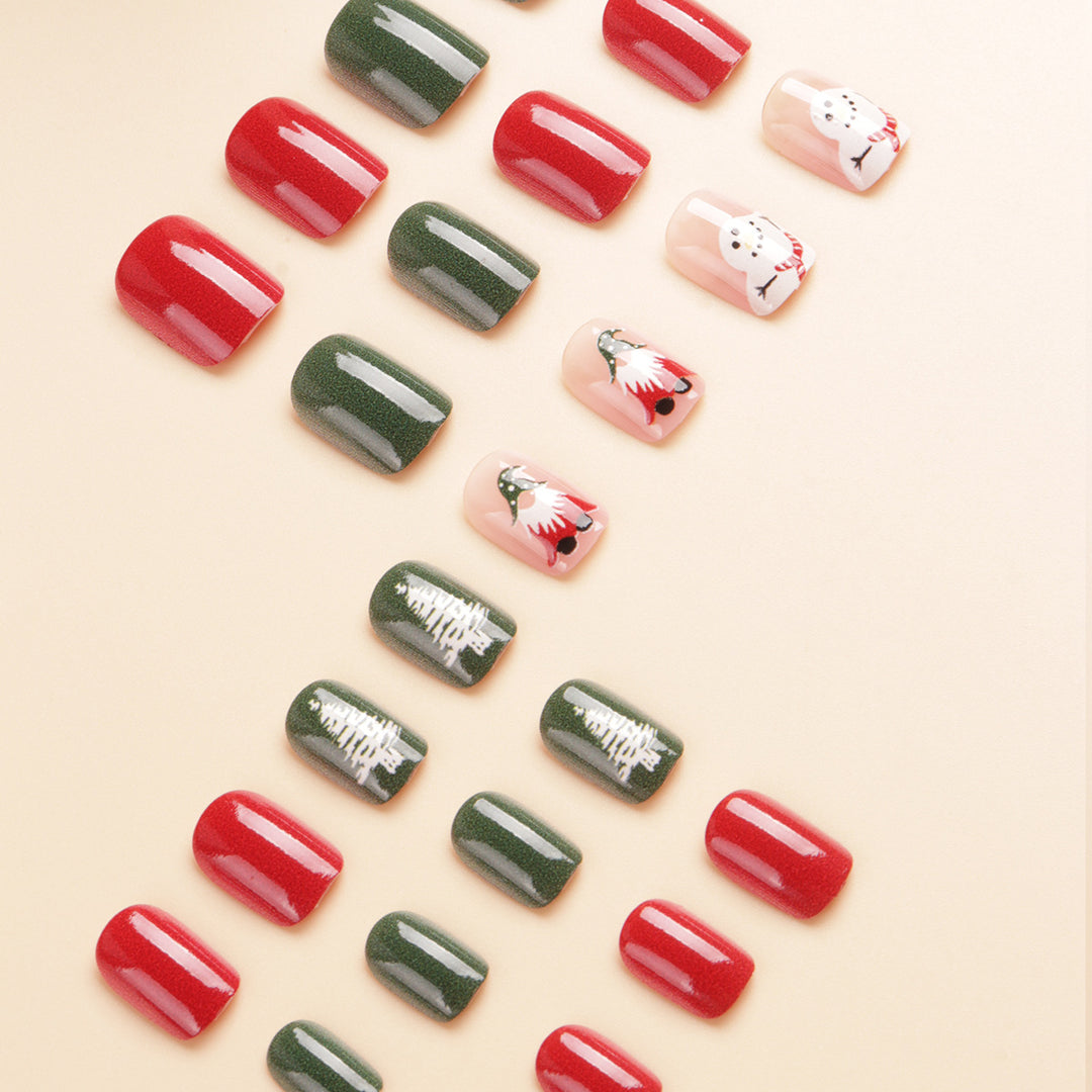 Festive Winter-Themed Press-On Nail Art Kalsten