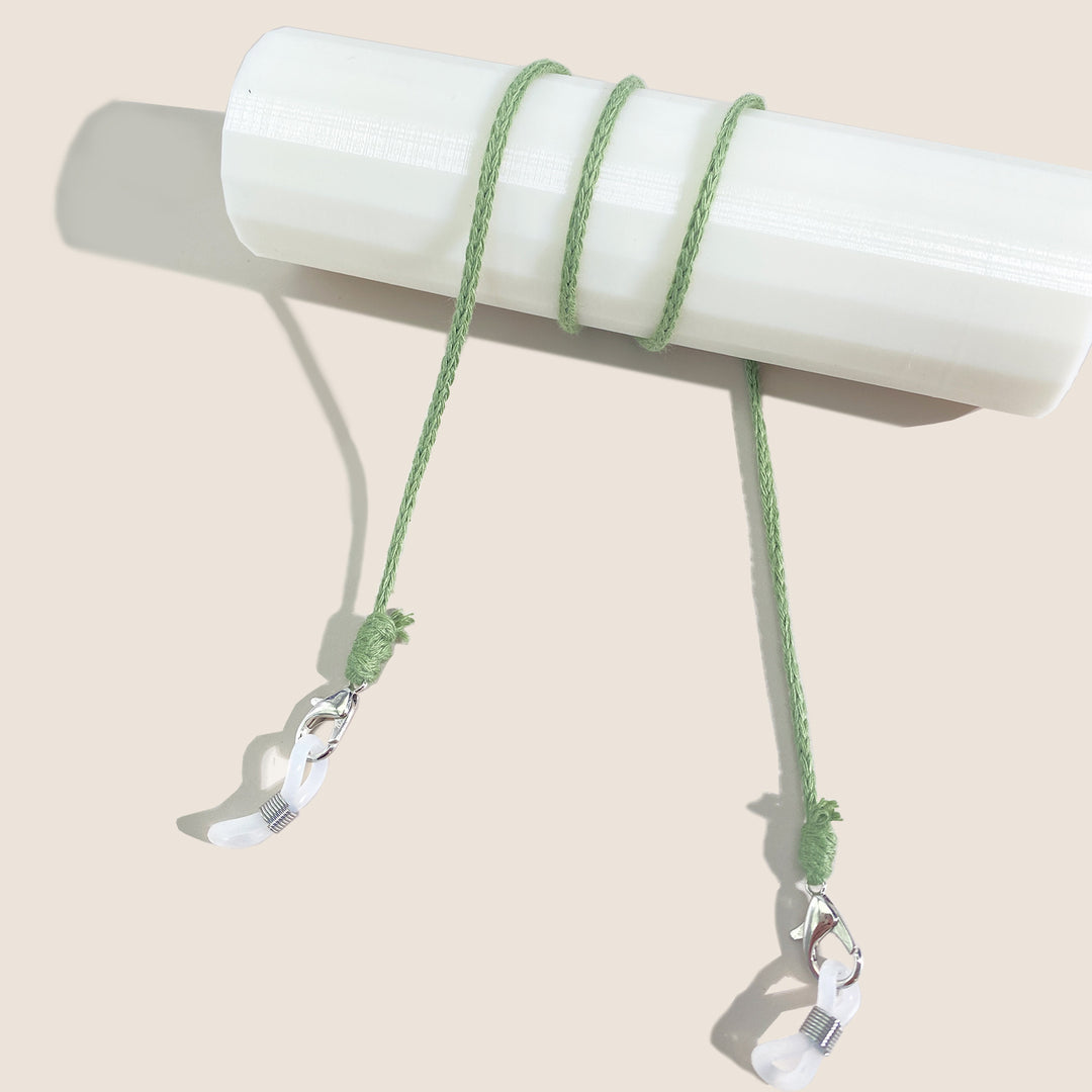 Adjustable Eyewear Holder Kalsten