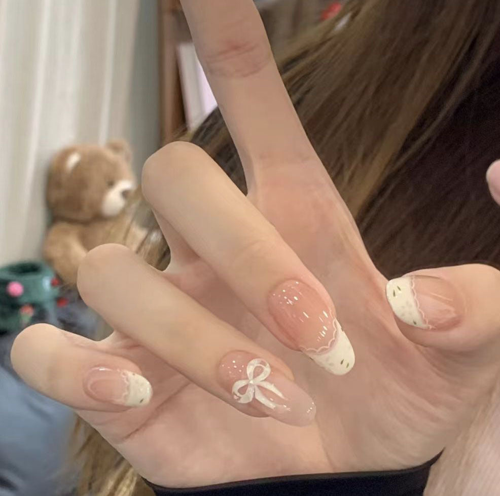 Press-On Nail Art Set with Elegant Bow and French Tip Design Kalsten