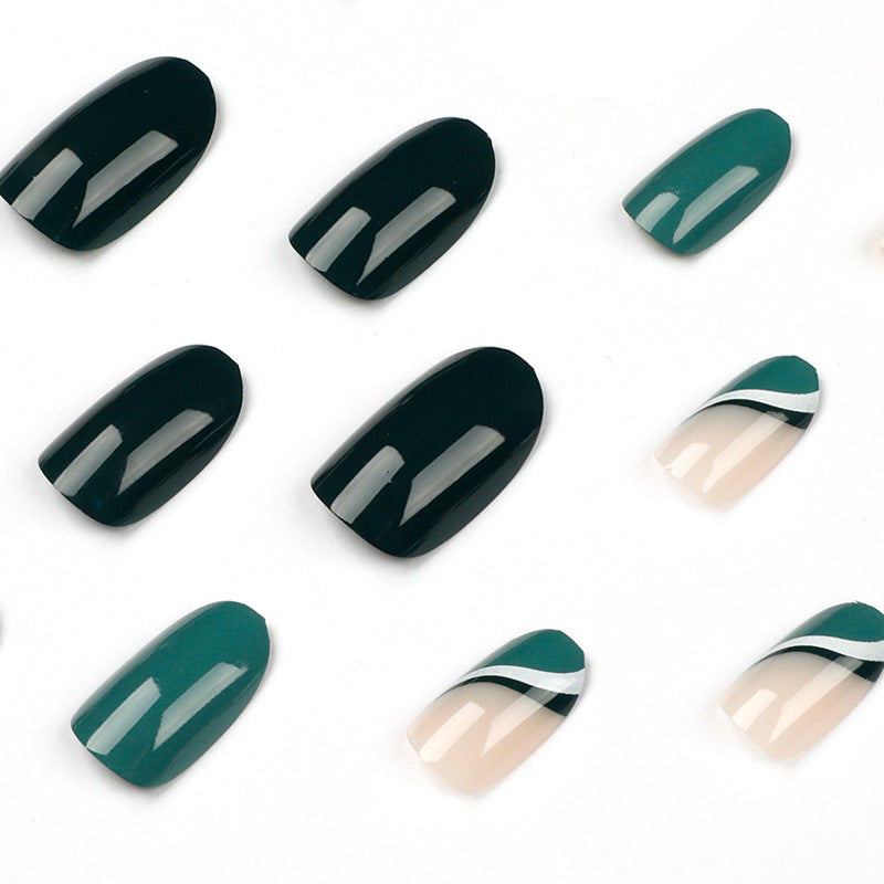 Elegant and artistic nail art Kalsten