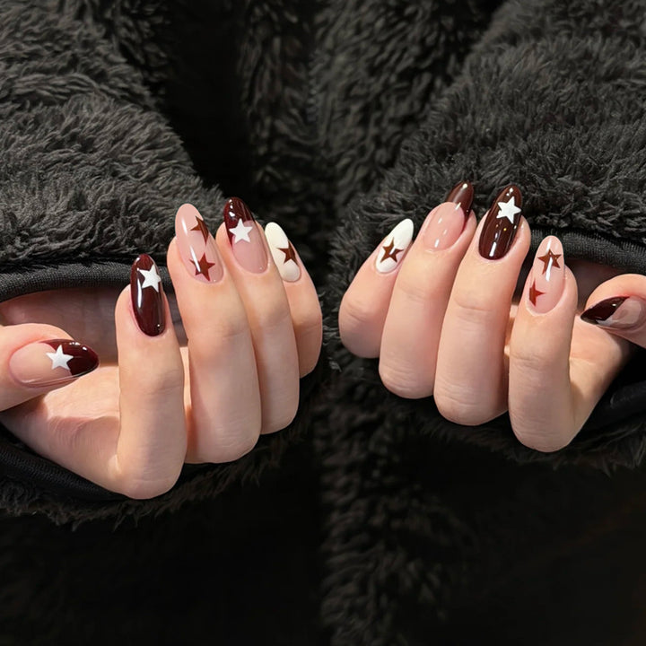 Elegant Press-On Nail Tips with Gold Accents Kalsten