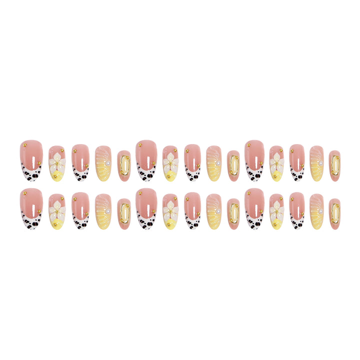 Artificial nails with floral patterns and golden accents Kalsten