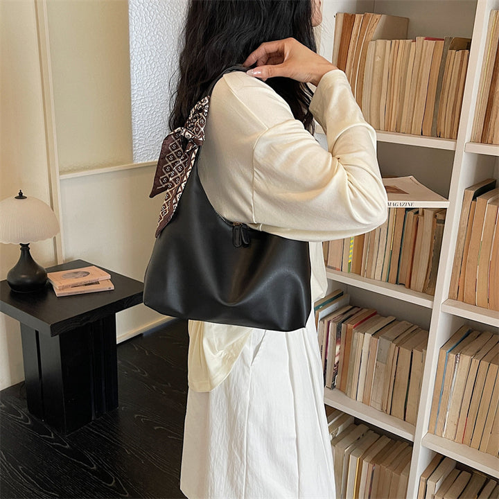 Chic Slouchy Hobo Bag Kalsten