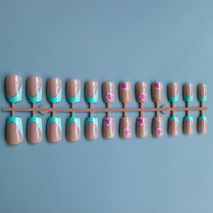 Floral Accent Acrylic Nail Art Set
