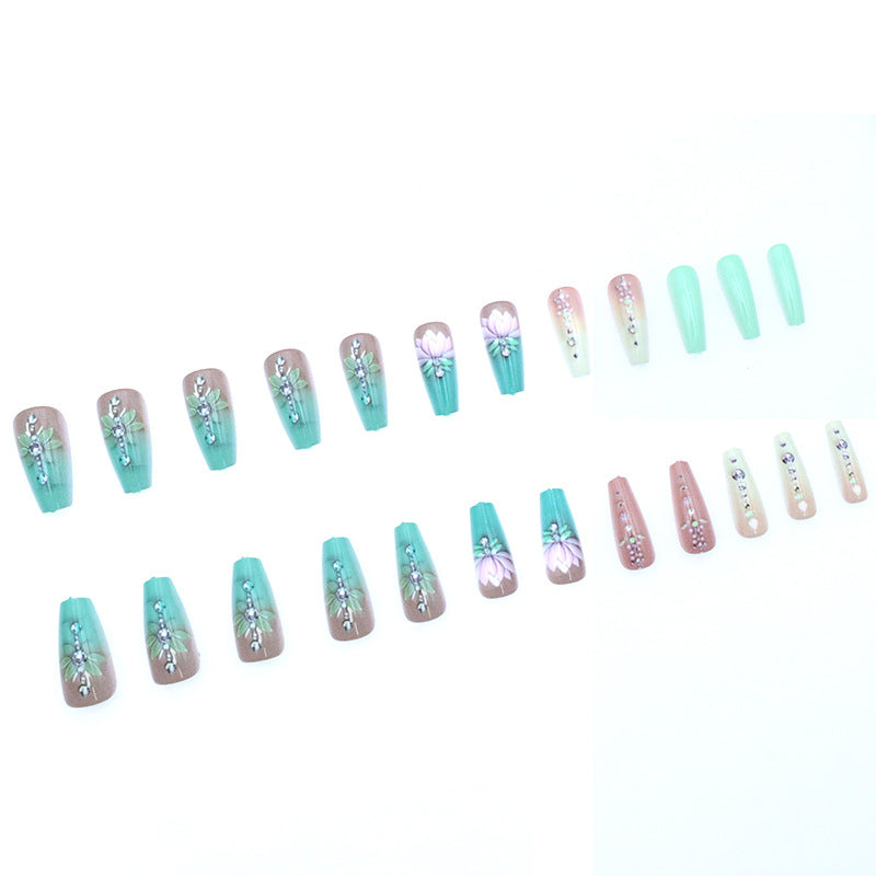 Elegant Floral Gemstone Nail Art Kalsten