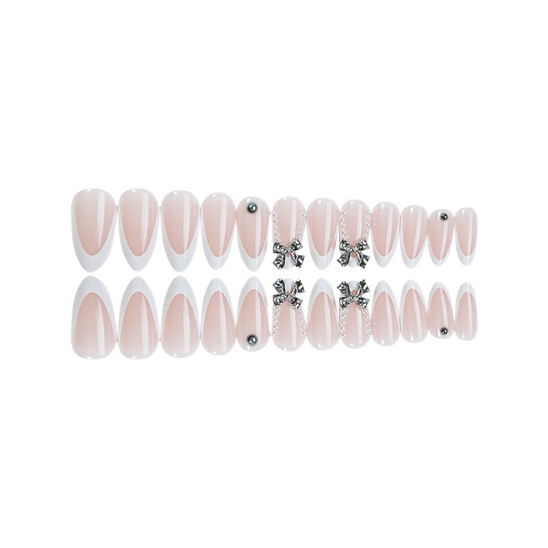 Glamorous artificial nails with sparkling 3D accents Kalsten