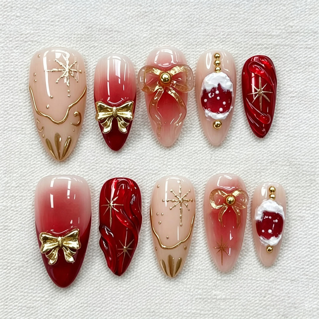 Holiday-Inspired Press-On Nail Art Set