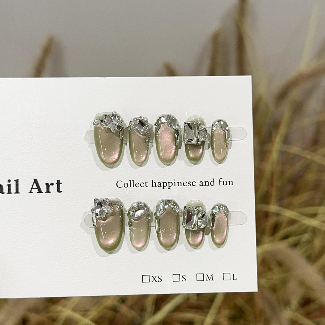 Glamorous Rhinestone-Studded Nail Art Set