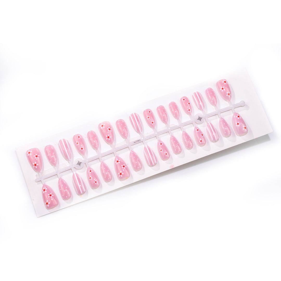 Press-On Nail Set