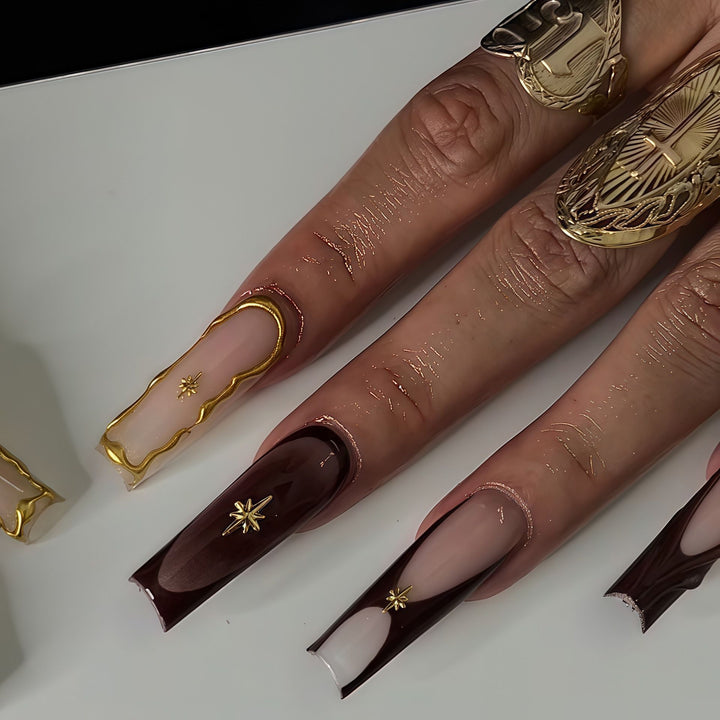 Artistic Sculpted Press-On Nails with Gold Accents Kalsten