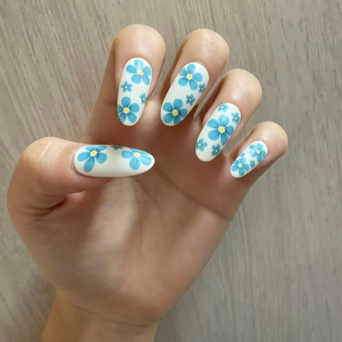 Artistic Almond-Shaped Press-On Nails Set with Metallic Accents Kalsten