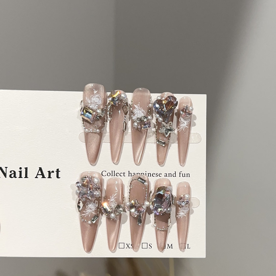 Decorative and Elegant Press-On Nail Art Set