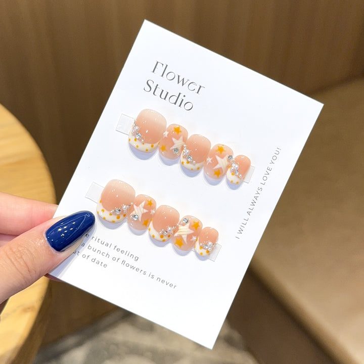 Artificial Nails in Elegant Flower Design Kalsten