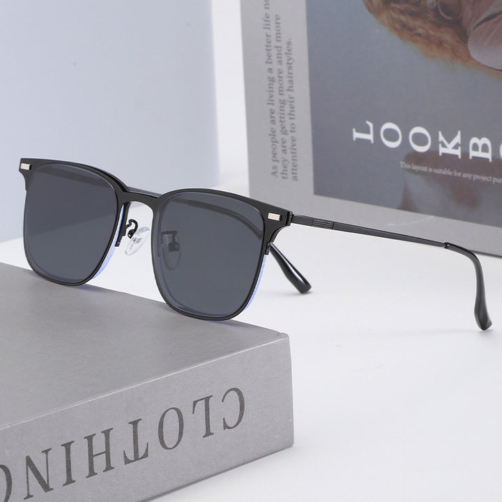 Women Trendy Square Sunglasses in Modern Design Kalsten