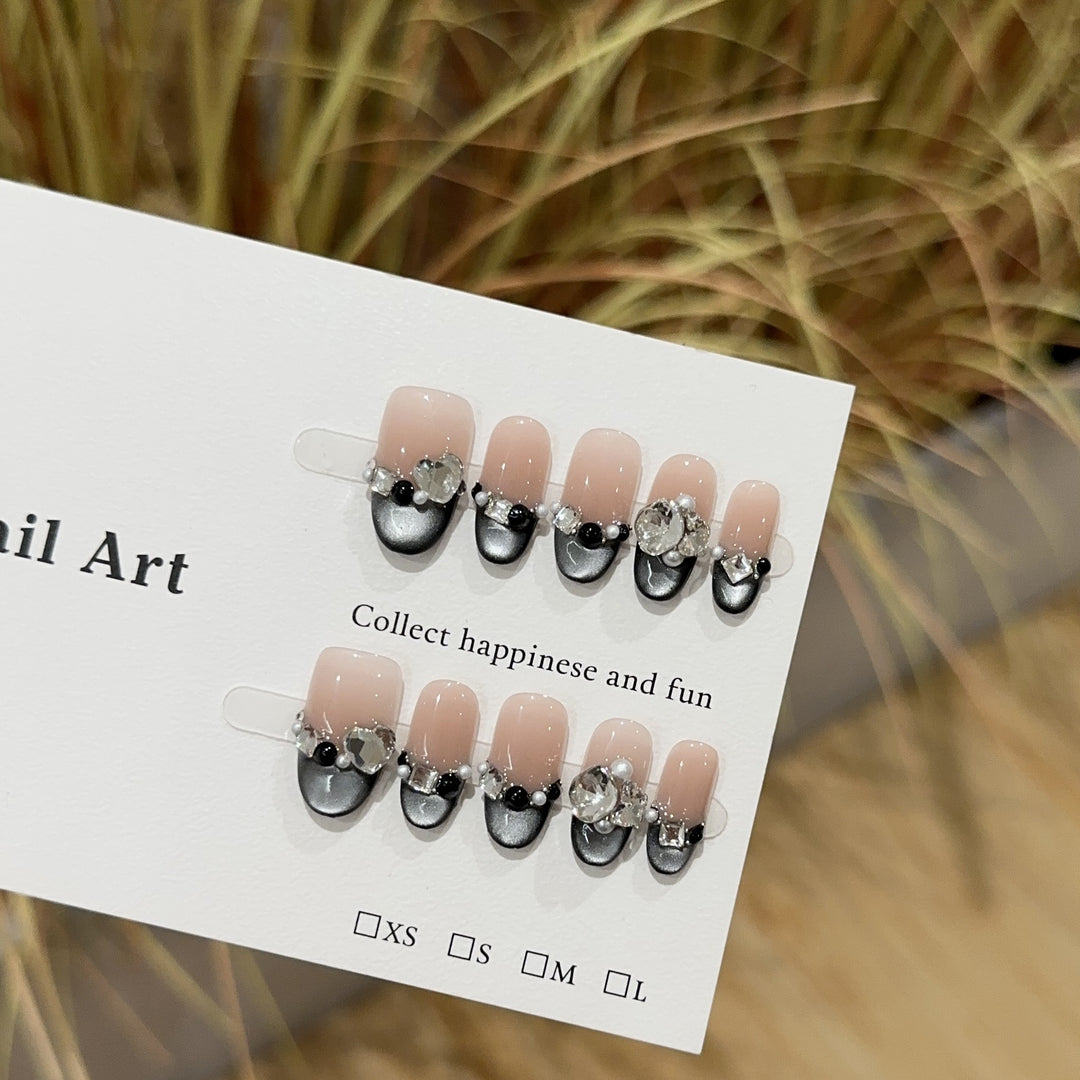 Elegant Rhinestone-Accented Press-On Nail Art Set