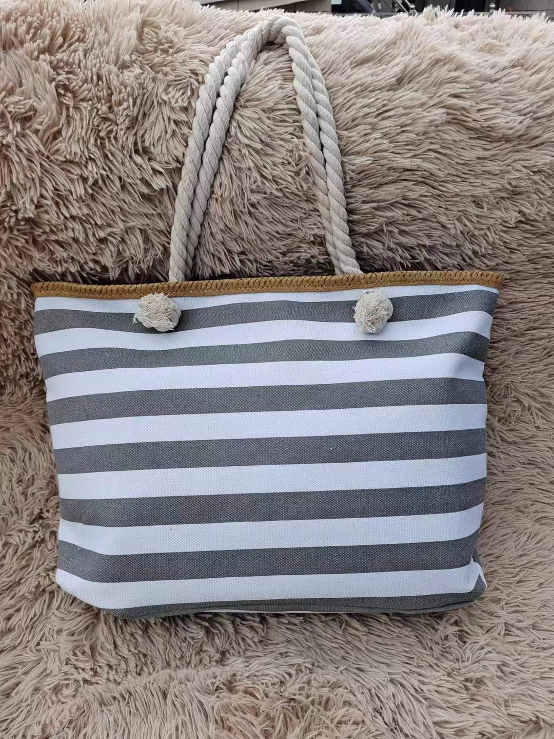 Beach bag with maritime stripe design Kalsten