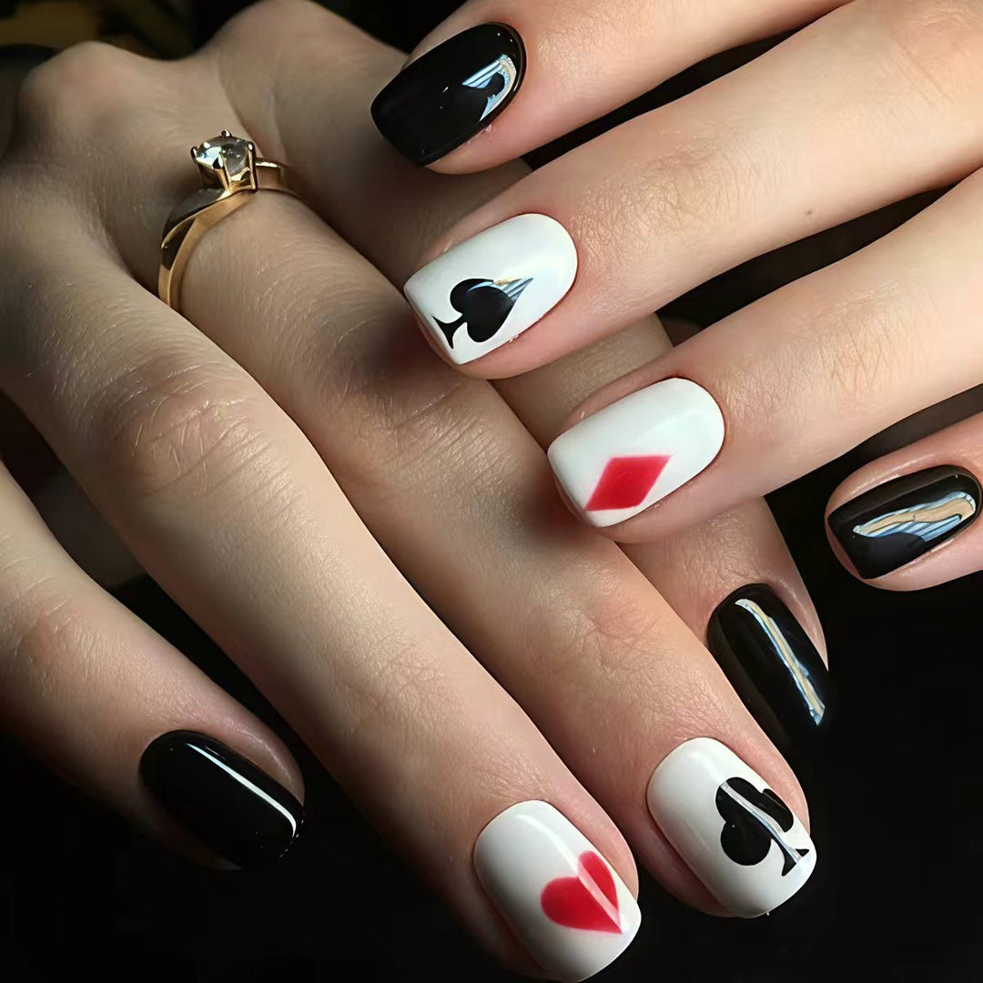 Artificial nails with playing card design Kalsten