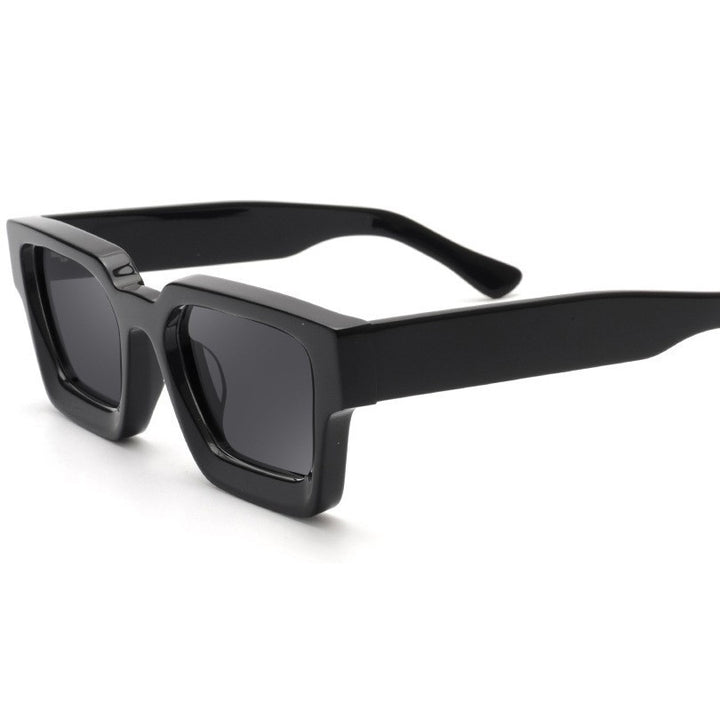 Ladies Designer Sunglasses with striking frame and polarized lenses Kalsten