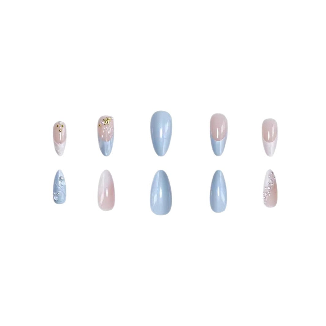 Artistic Marine-Inspired Nail Art Kalsten