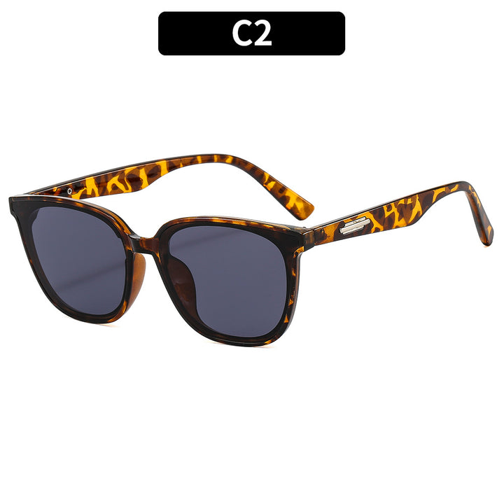 Elegant Oversized Cat-Eye Sunglasses