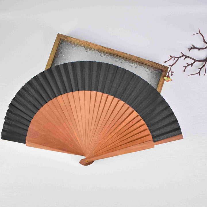 Ladies fan made of high-quality paper with stylish wooden frame Kalsten